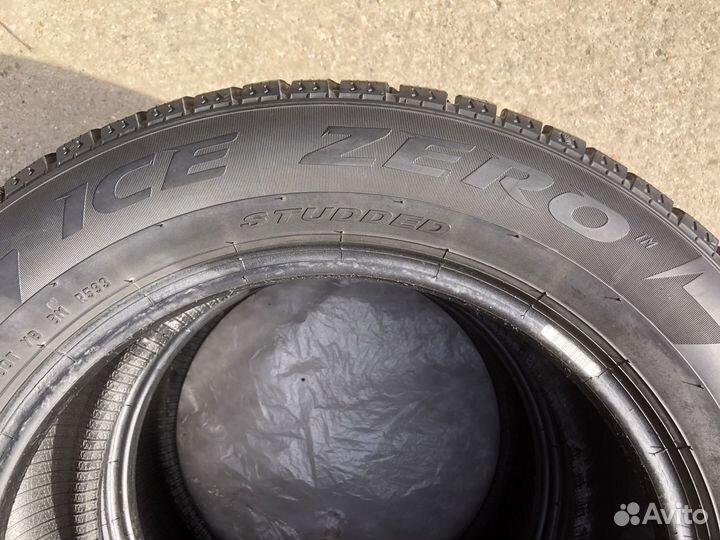 Pirelli Ice Zero 225/55 R16 99T