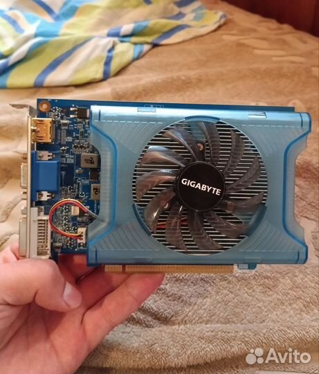Видеокарта Nvidia GT220 1gb