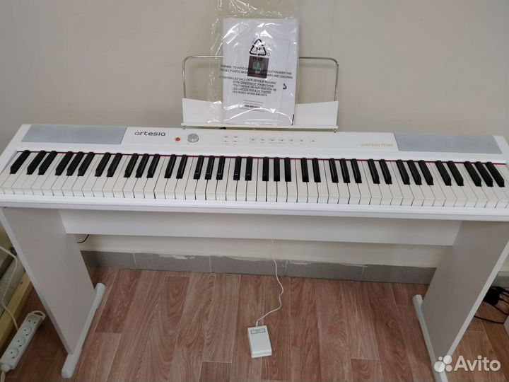Цифровое пианино 88 клавиш. Новое. Гарантия