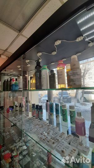 Стеклянная витрина