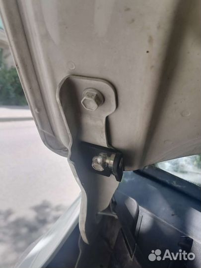 Газовые упоры Kia rio 3