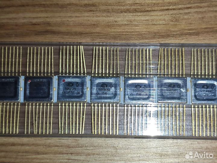 Микрсхемы 590кн5 590кн4 Au золото 999 новые вп