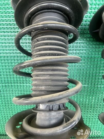 Стойки передние на мерседес w212