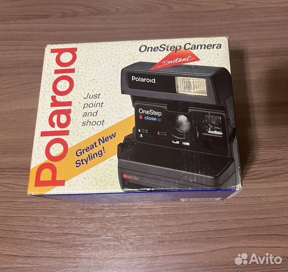 Пленочный фотоаппарат Polaroid 600