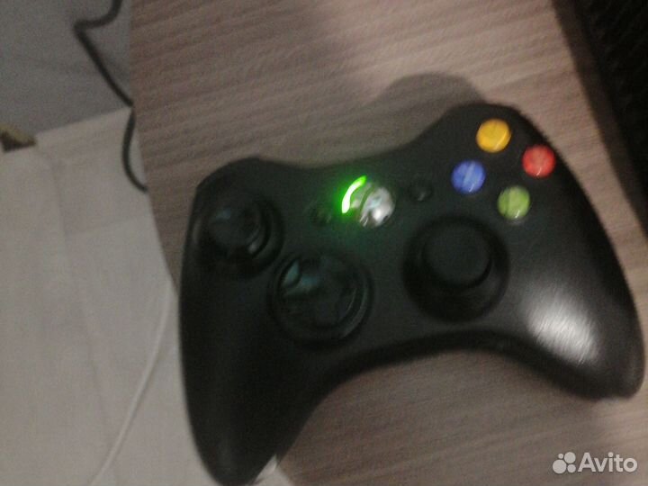 Прошитый Xbox 360 в комплекте 1 джойстик
