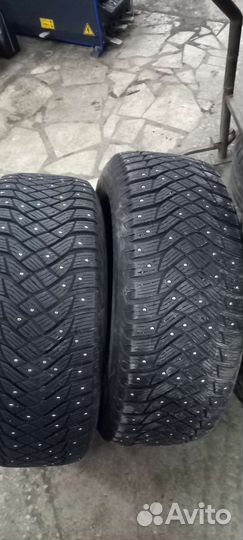 Goodyear UltraGrip Arctic 2 265/60 R18 114T