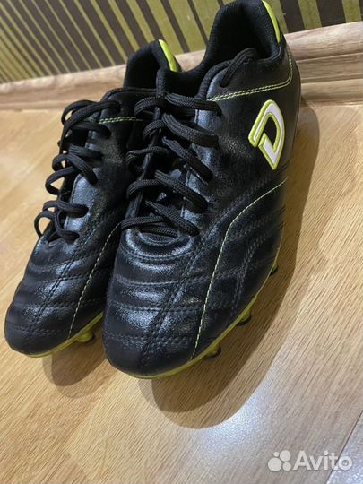 Футбольные бутсы Demix