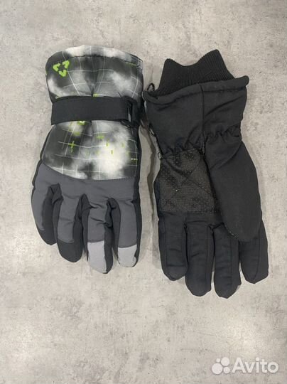 Перчатки зимние на 5-6 лет