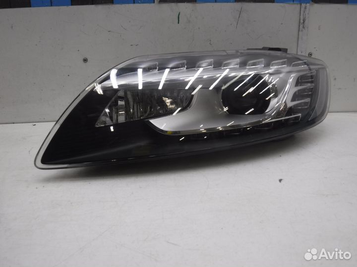 Фара левая на Audi Q7