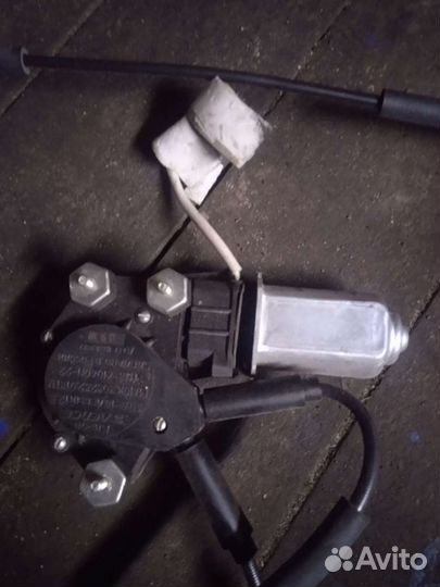 Электростеклоподьемник