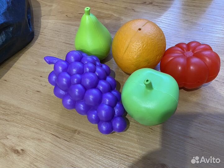 Развивающие игрушки для малышей пакетом