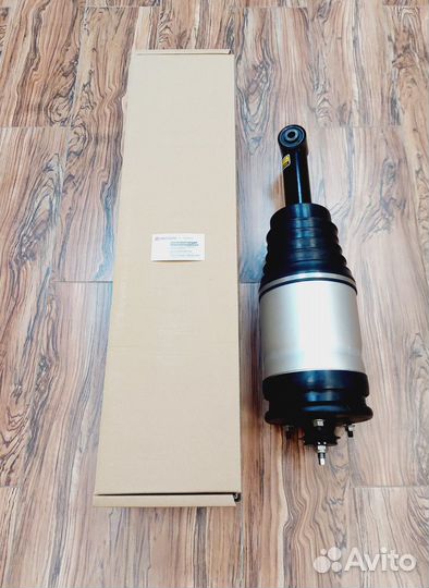 Пневмостойка Лэнд Ровер Discovery 3 L319 задняя