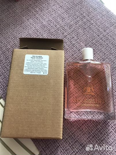 Trussardi delicate rose туалетная вода тестер