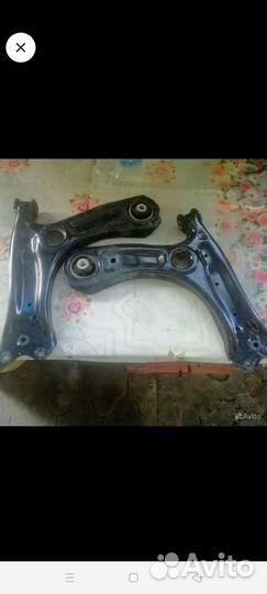 Нижний рычаг VAG 6R0407152