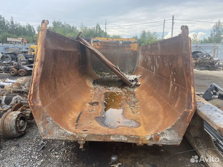 Платформа самосвальная камаз-65201 8х4 в сборе 20м