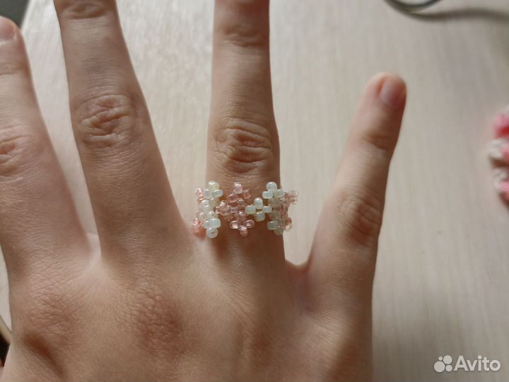 Кольцо из бисера сердце