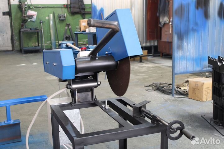 Маятниковый отрезной станок с тесками, отрезной