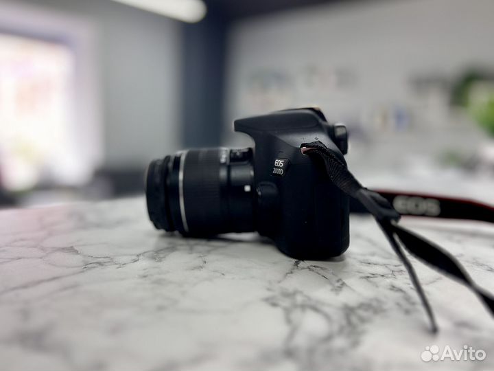 Зеркальный фотоаппарат canon eos 2000d