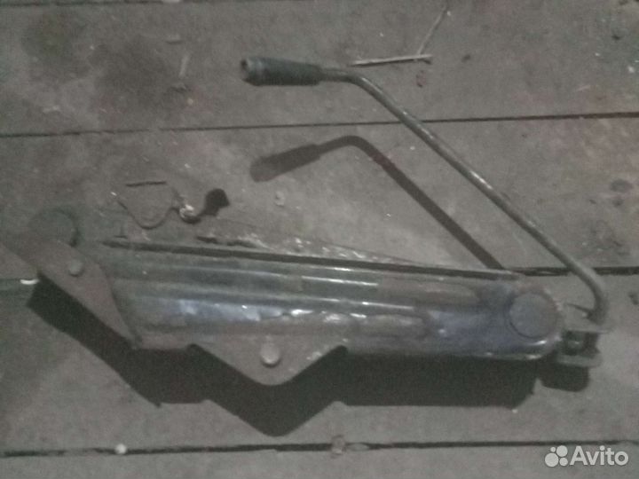 Домкрат реечный