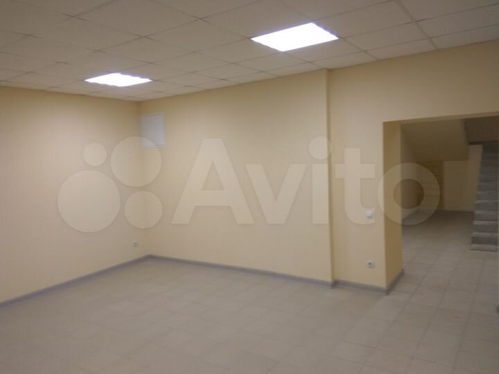 Сдам торговое помещение, 94 м²