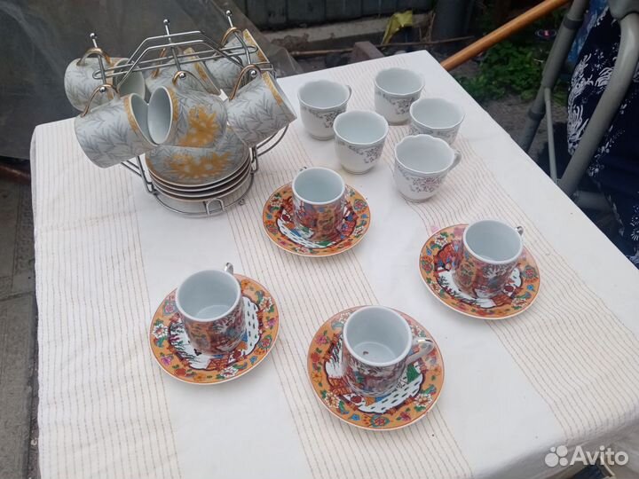 Набор столовой посуды, чашки с блюдцами кофейные