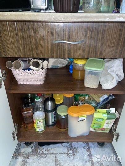 Кухонный гарнитур угловой