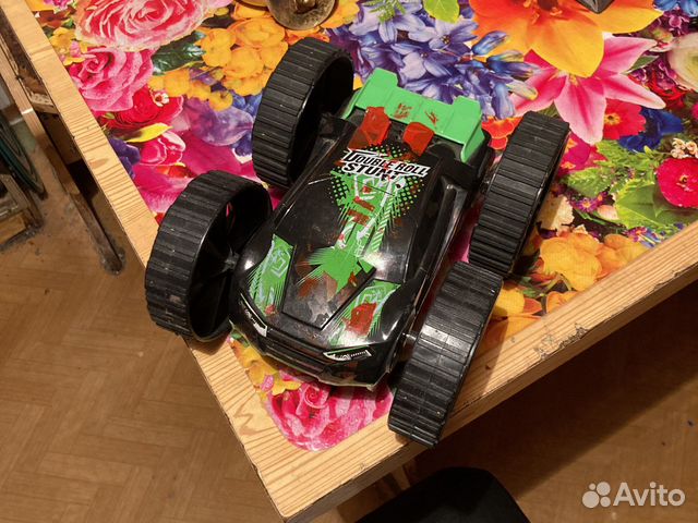 Машинка на пульте управления