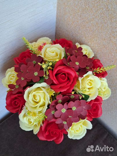 Букеты из мыльных роз