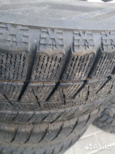 Bridgestone Blizzak Ice 195/65 R15