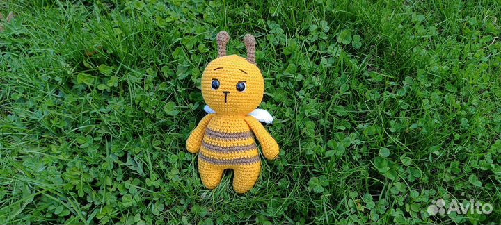 Вязанные игрушки единорог, пчелка, собачка