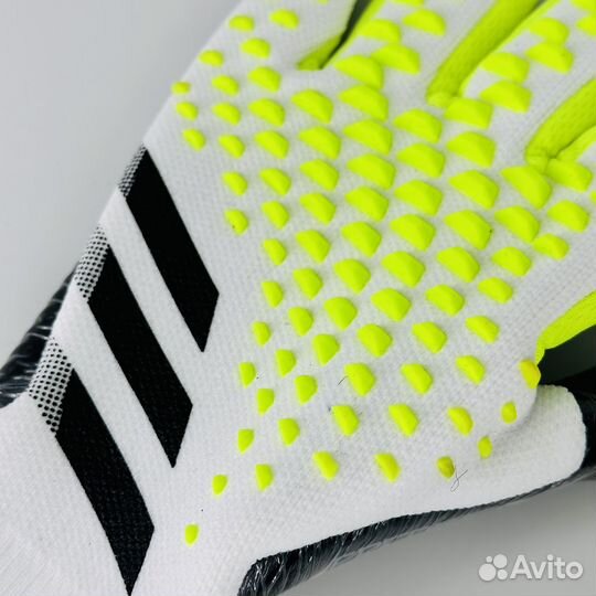 Вратарские перчатки adidas