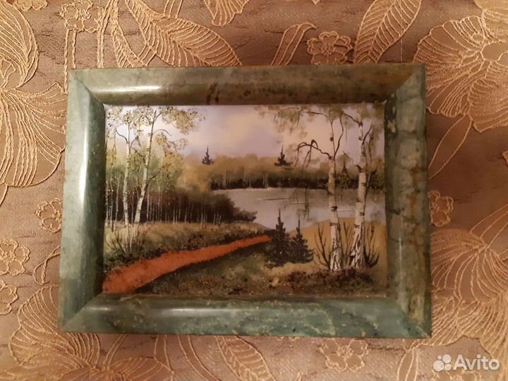 Панно из камня