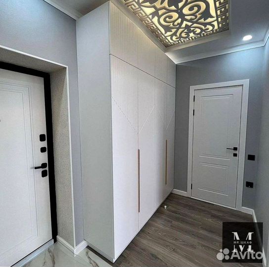 Шкаф распашной с фрезерованными фасадами