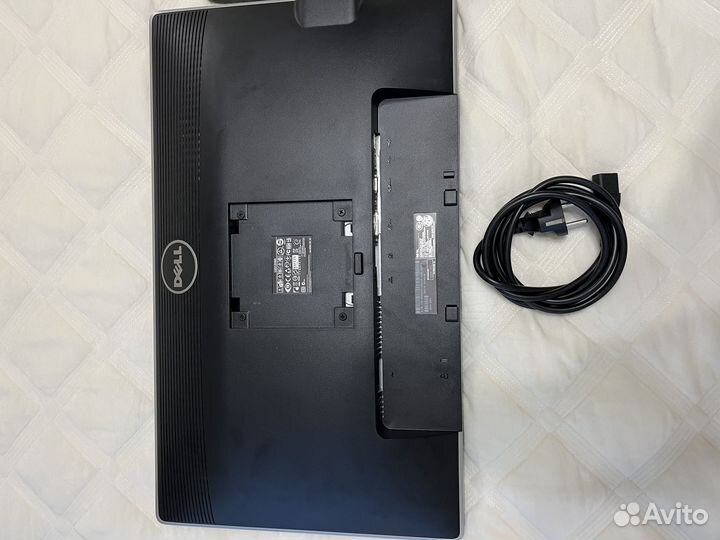 Монитор Dell U2312HM 23