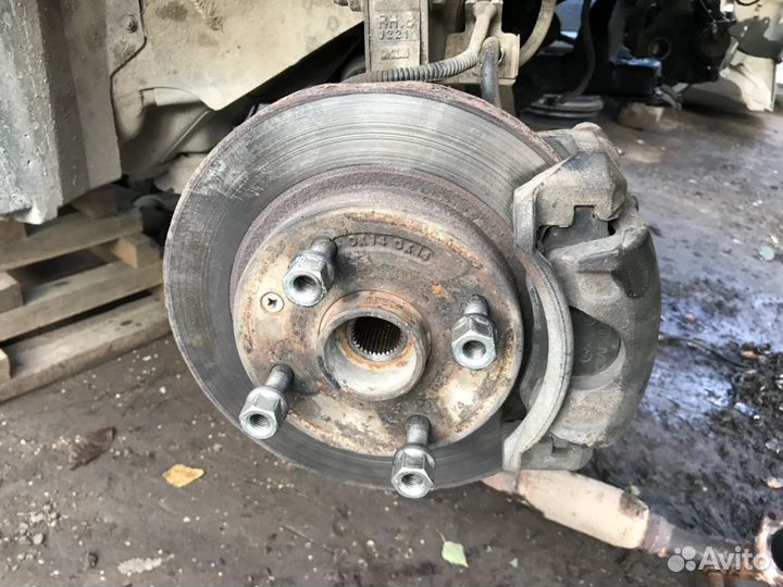 Шевроле Лачетти передние тормозные Суппорта