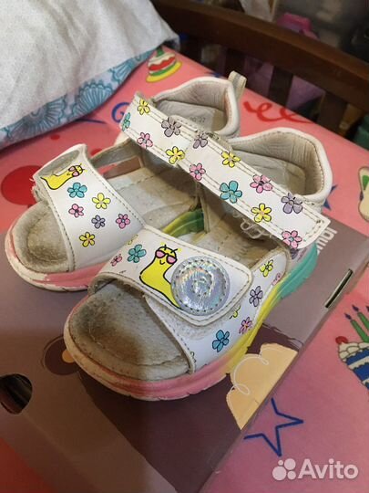 Сандали детские