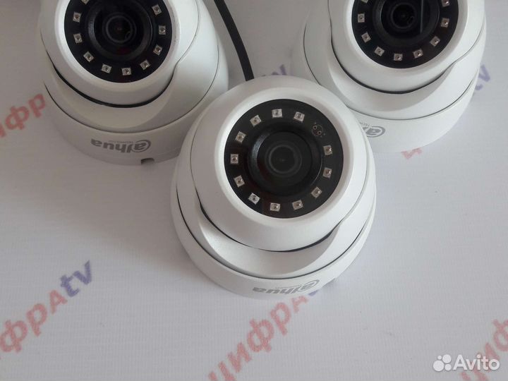 8 камер видеонаблюдения 4Мп ренистратор Dahua