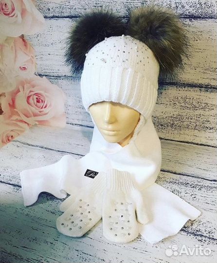 Шапка с натуральным помпоном