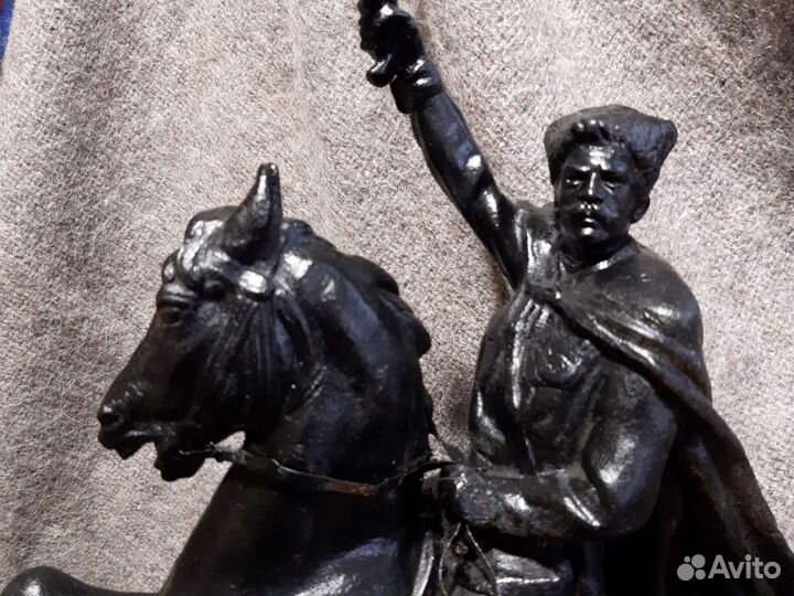 Скульптура Чапаев на коне каслинское чугунное лить