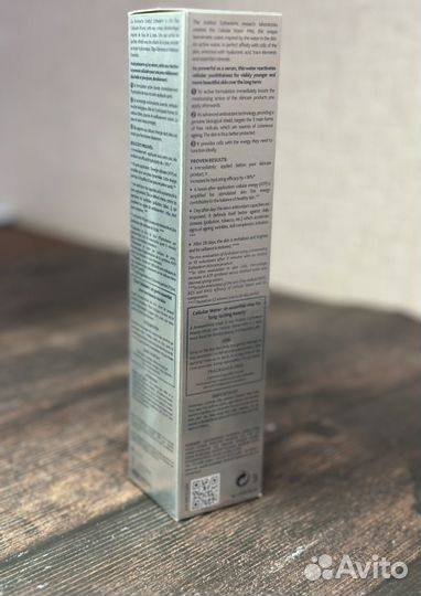 Institut esthederm клеточная вода спрей для лица