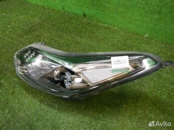 Фара левая Kia Sportage