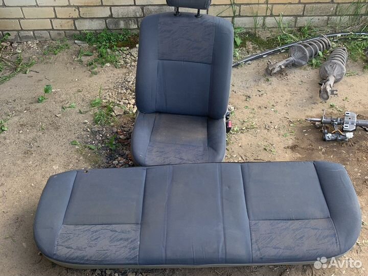 Кресло правое, диван задний renault logan 1