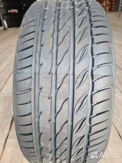 Sportrak SP726 225/45 R18 95W