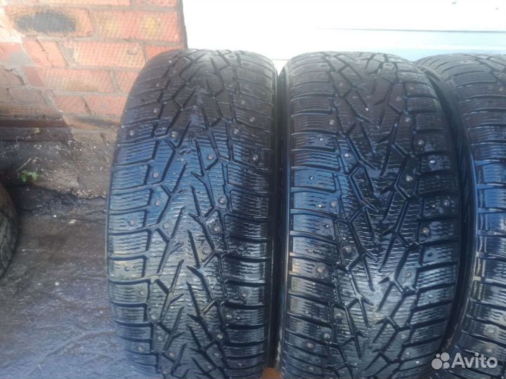 Nokian Tyres Hakkapeliitta 7 235/55 R17