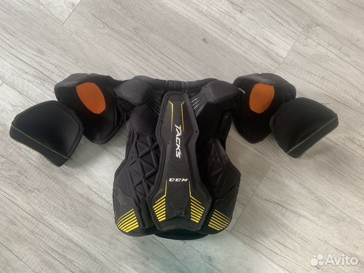 Нагрудник хоккейный CCM 7092
