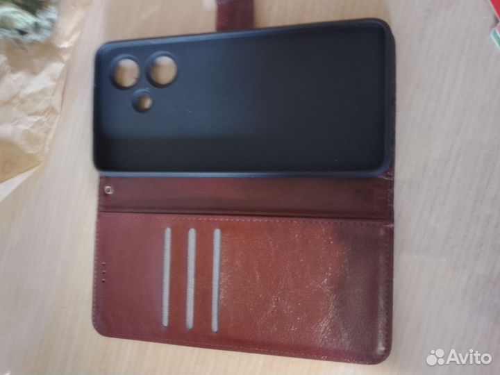 Чехол на телефон