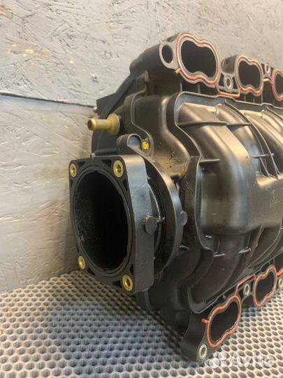 Коллектор впускной Lexus Ls 4 1UR-FSE 2007