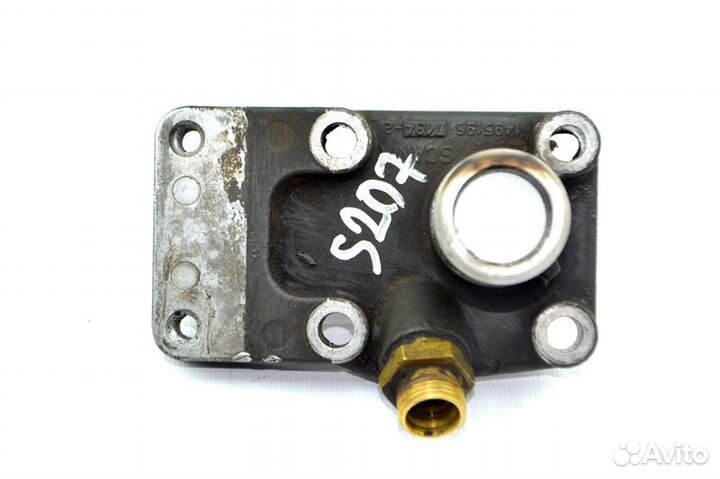 Фланец трубки доливки масла scania R-series (01.04