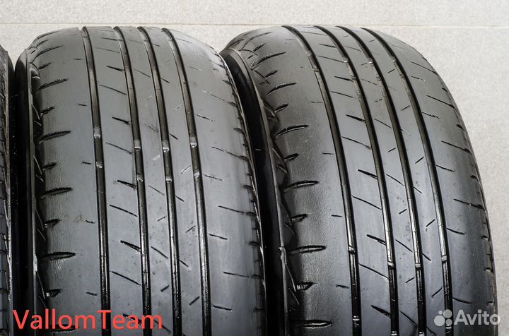 Bridgestone Playz PX 215/50 R17 94V