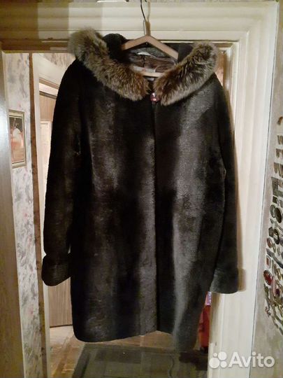 Женская шуба мутон
